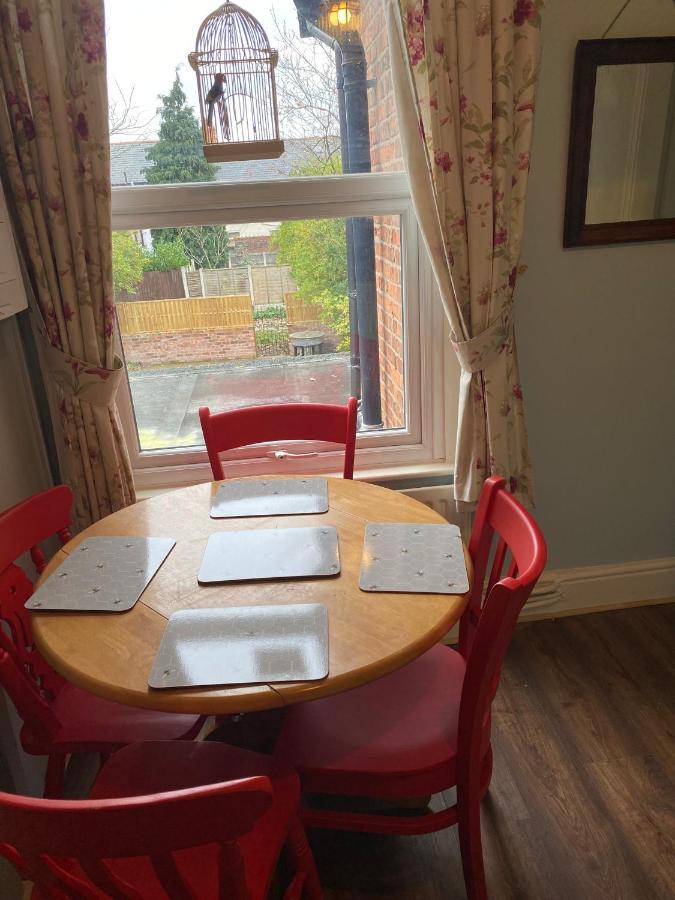 Grace Stays Ellesmere Port Ngoại thất bức ảnh